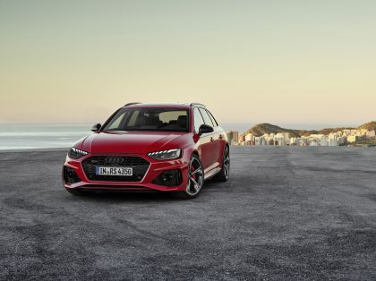 2020 Audi RS 4 Avant 16