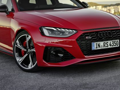 2020 Audi RS 4 Avant 27