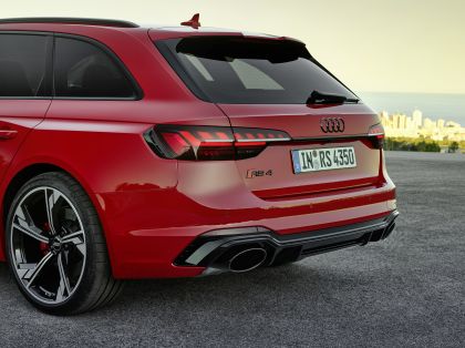 2020 Audi RS 4 Avant 29