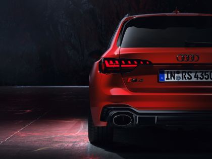 2020 Audi RS 4 Avant 40