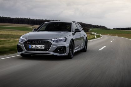 2020 Audi RS 4 Avant 76