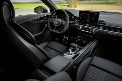 2020 Audi RS 4 Avant 94