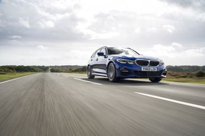 2020 BMW 320d ( G21 ) xDrive touring - UK version 10