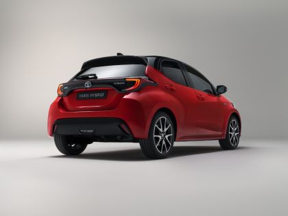 2020 Toyota Yaris hybrid 3