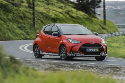 2020 Toyota Yaris hybrid 86