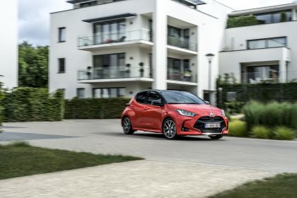 2020 Toyota Yaris hybrid 148