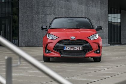 2020 Toyota Yaris hybrid 165