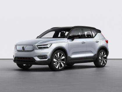 2020 Volvo XC40 Recharge 7