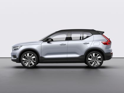 2020 Volvo XC40 Recharge 8