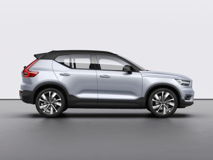 2020 Volvo XC40 Recharge 11