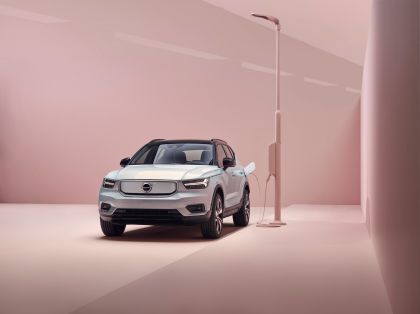 2020 Volvo XC40 Recharge 17