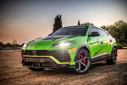 2020 Lamborghini Urus ST-X 1