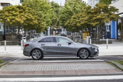 2019 Mercedes-Benz A 250 sedan - UK version 26