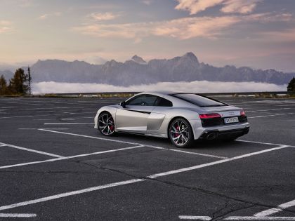 2020 Audi R8 V10 RWD coupé 14