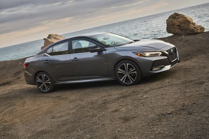 2020 Nissan Sentra SR 73