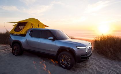 2019 Rivian R1T 9