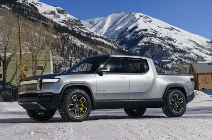 2019 Rivian R1T 12