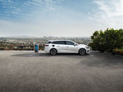 2020 Renault Mégane E-Tech plug-in 6