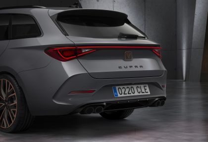 2021 Cupra Leon Sportstourer 8