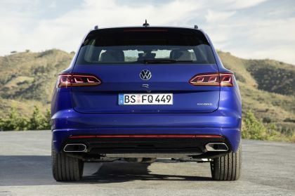 2020 Volkswagen Touareg R 8