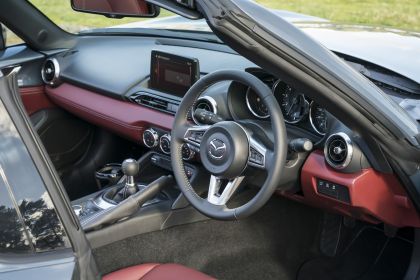 2020 Mazda MX-5 RF GT Sport Tech - UK version 77