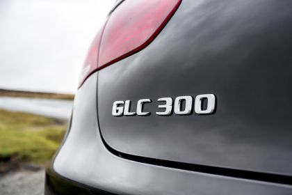 2020 Mercedes-Benz GLC 300 4Matic coupé - UK version 39