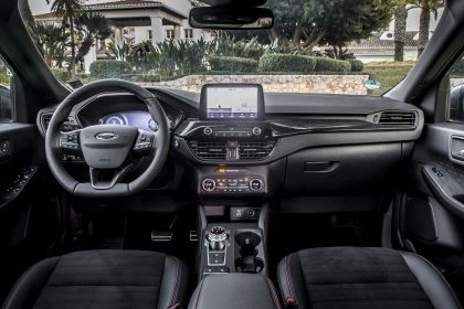 2020 Ford Kuga ST-Line X Plug-In Hybrid 31