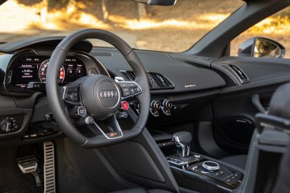 2020 Audi R8 V10 spyder - USA version 31