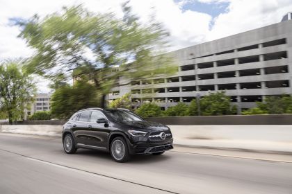 2021 Mercedes-Benz GLA 250 4Matic - USA version 16