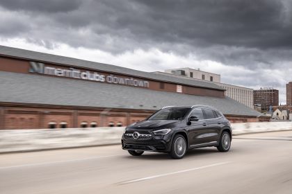 2021 Mercedes-Benz GLA 250 4Matic - USA version 20