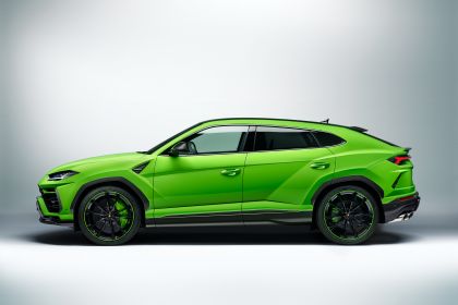 2021 Lamborghini Urus Pearl Capsule 5