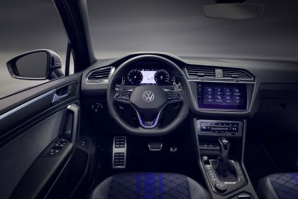 2021 Volkswagen Tiguan R 10