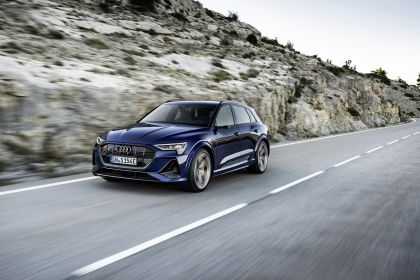 2021 Audi e-tron S 11