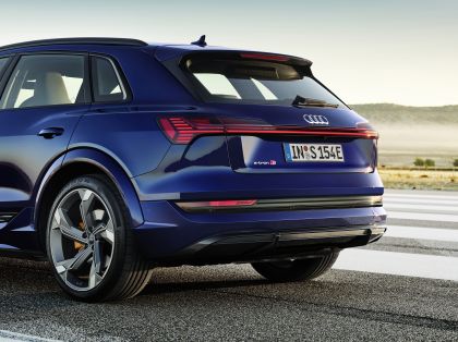 2021 Audi e-tron S 35