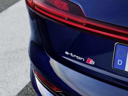 2021 Audi e-tron S 36