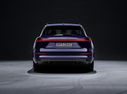2021 Audi e-tron S 42