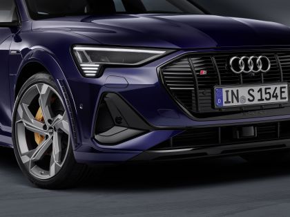 2021 Audi e-tron S 44