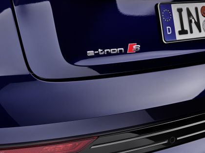 2021 Audi e-tron S 53