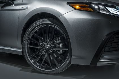 2021 Toyota Camry XSE Hybrid 7