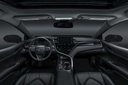 2021 Toyota Camry XSE Hybrid 9