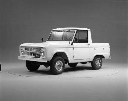 1966 Ford Bronco pickup 10