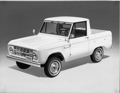 1966 Ford Bronco pickup 21