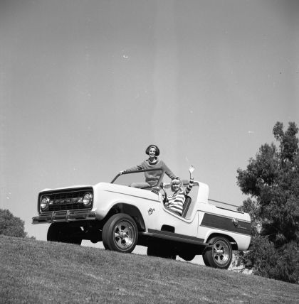 1966 Ford Bronco Dunes Duster concept 28