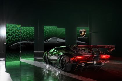2021 Lamborghini Essenza SCV12 5
