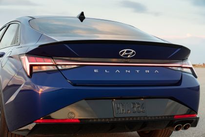 2021 Hyundai Elantra N Line 32