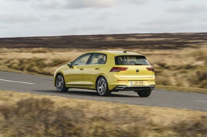 2020 Volkswagen Golf ( VIII ) Style - UK version 36