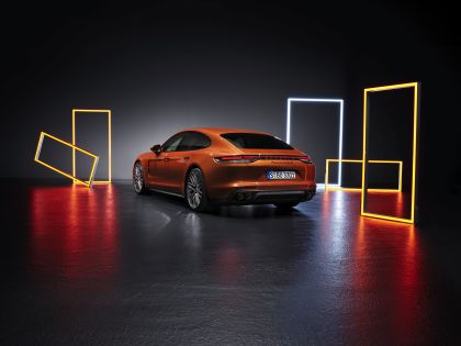 2021 Porsche Panamera Turbo S 3