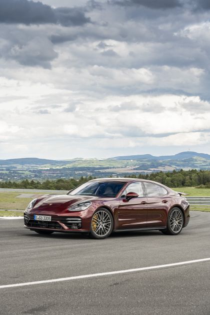 2021 Porsche Panamera Turbo S 46