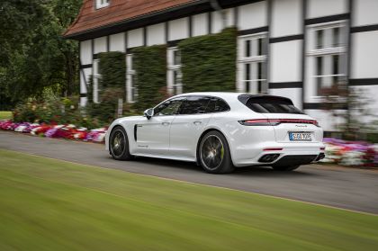 2021 Porsche Panamera 4S E-Hybrid Sport Turismo 23