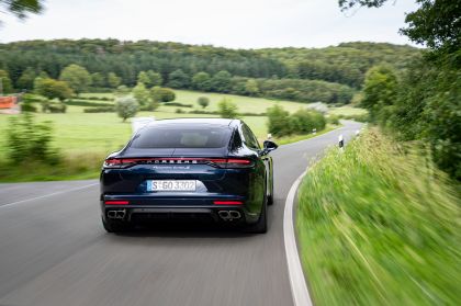 2021 Porsche Panamera Turbo S Executive 8